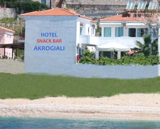 Akrogiali Hotel Plomari Exterior photo